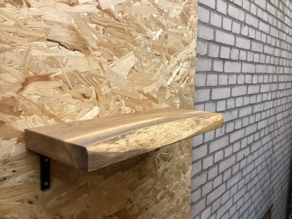 Outlet zwevende boomstam wandplank 50 x +-20 x 4 cm