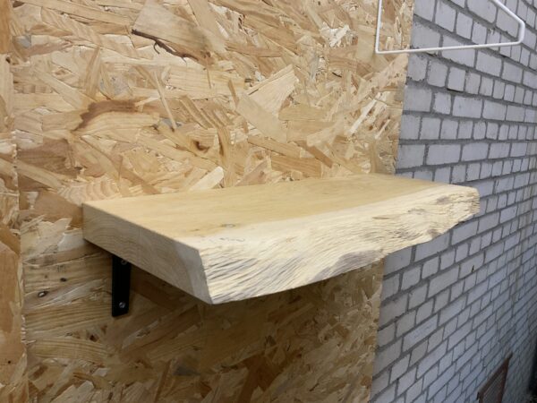 Outlet zwevende boomstam wandplank 60 x +-22,5 x 4 cm