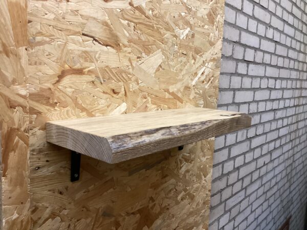 Outlet zwevende boomstam wandplank 55 x  +-20 x 4 cm